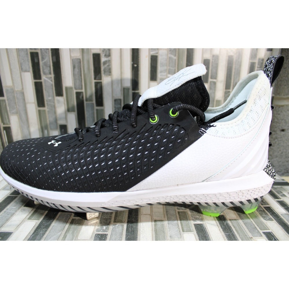 Under Armour Harper 5 Cleats Low ST Size 16 White Black‎